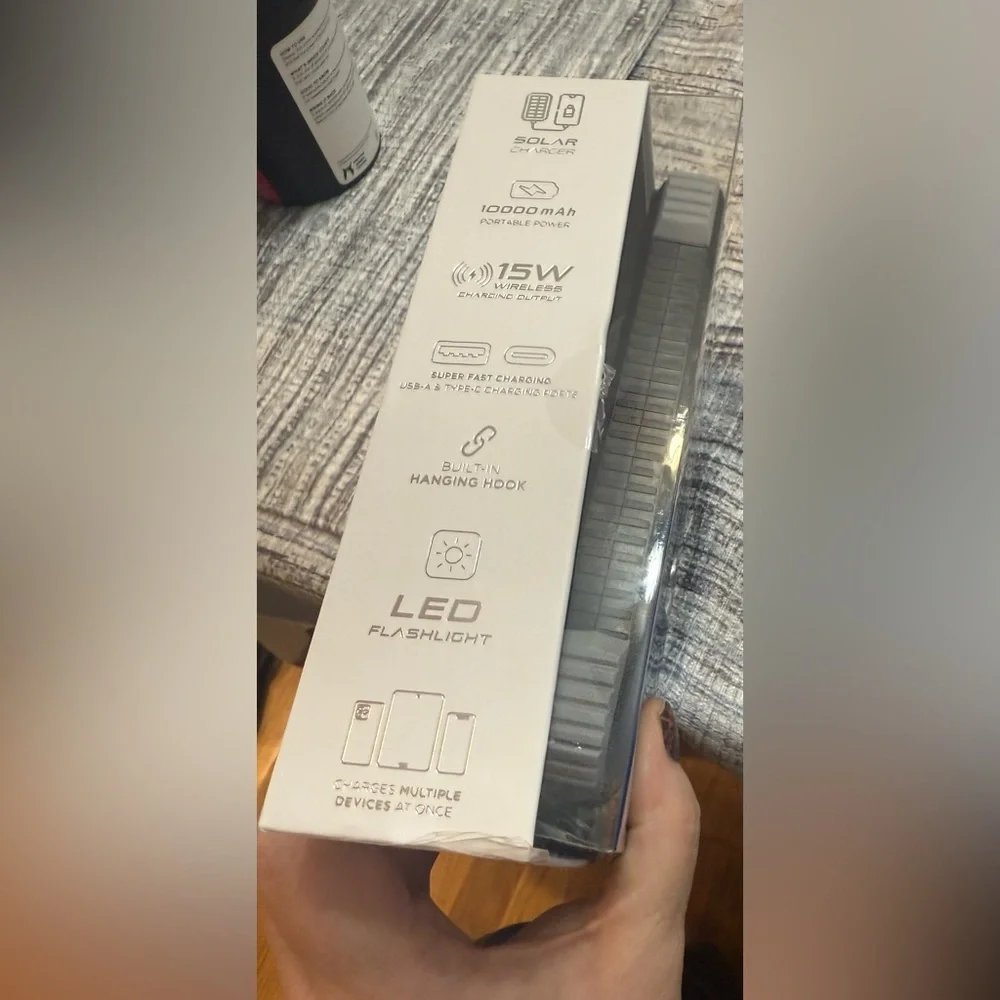 Solar Powerbank with Wireless Charging